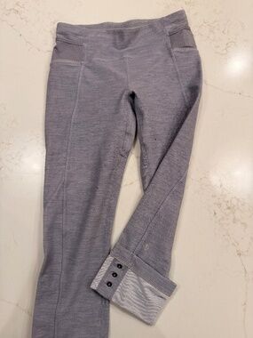 Lululemon Women’s Heather Gray Cropped Leggings Button Cuff Pocket Yoga Pants 4